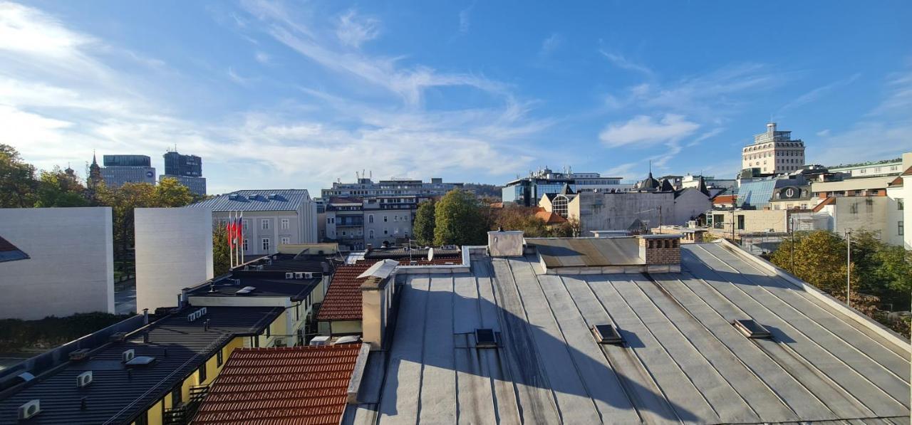 Wolfova Apartment *
